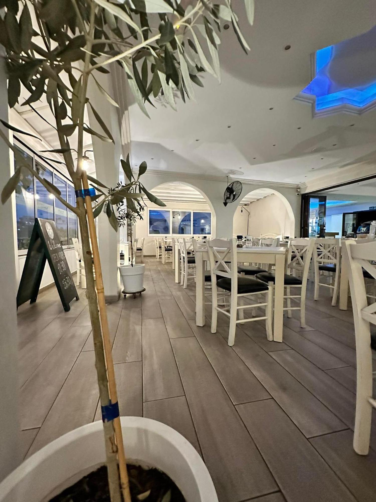 Castro Hotel Amoudara  Ngoại thất bức ảnh